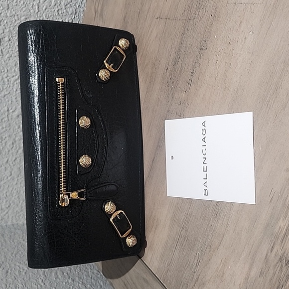 AUTHENTIC BALENCIAGA WALLET - Picture 3 of 14